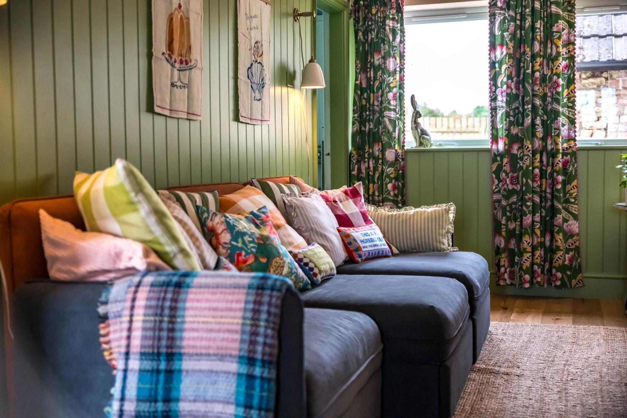 Large Country Cottage, Sleeps 8 - Spa Facilities, Garden Bar, Catering Services, Free Parking, Nature Reserve, Hen Parties Scunthorpe Eksteriør billede
