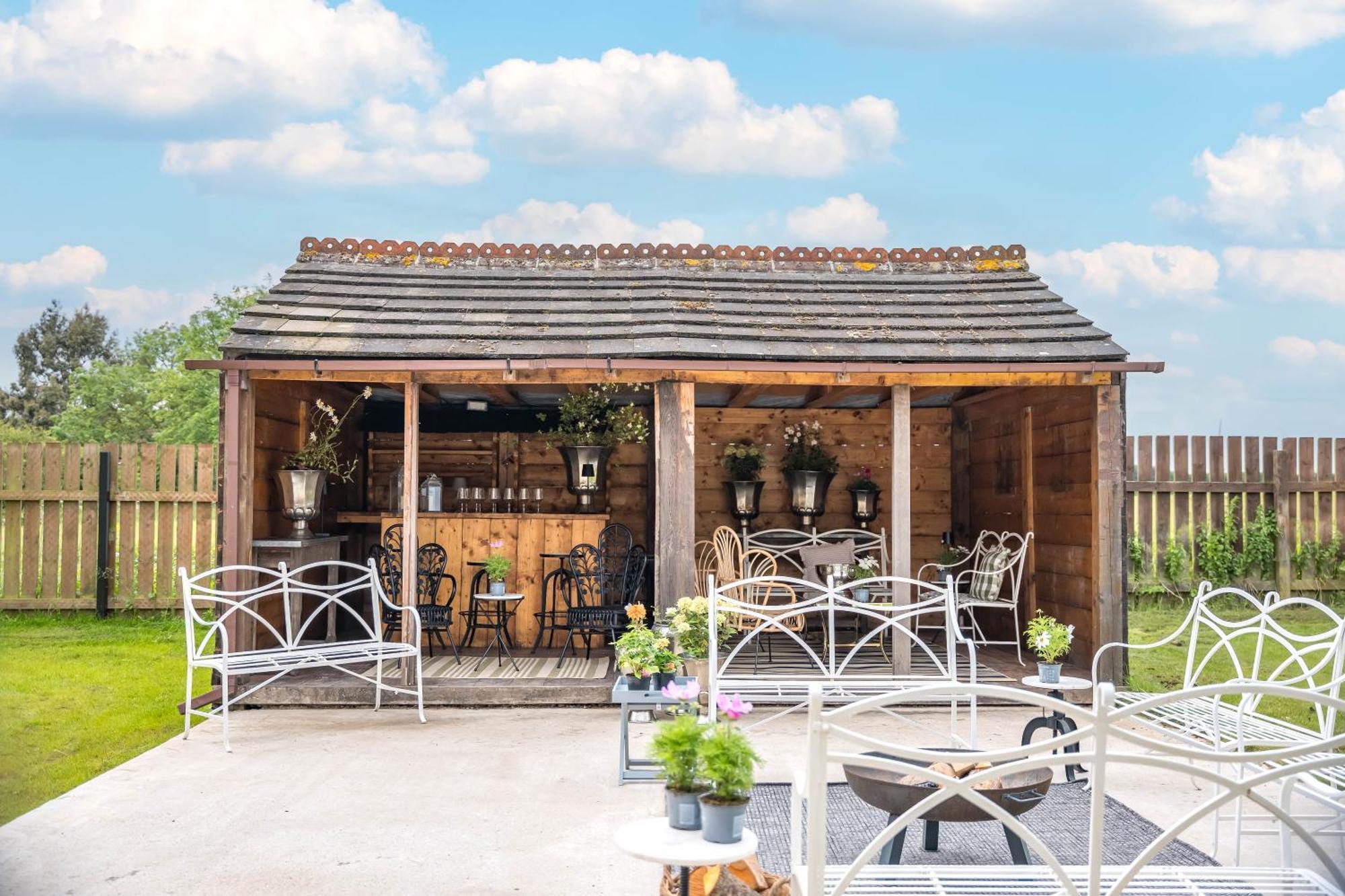 Large Country Cottage, Sleeps 8 - Spa Facilities, Garden Bar, Catering Services, Free Parking, Nature Reserve, Hen Parties Scunthorpe Eksteriør billede